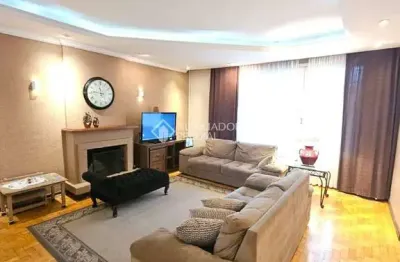 Casa com 5 quartos à venda na rua campos elíseos, 291, glória, porto alegre, 300 m2 por r$ 897.000