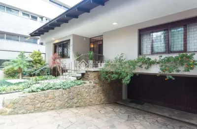 Casa com 3 quartos à venda na travessa saúde, 42, auxiliadora, porto alegre, 237 m2 por r$ 2.400.000