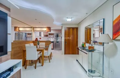 Apartamento com 3 quartos à venda na rua itapitocaí, 70, cristal, porto alegre, 81 m2 por r$ 700.000