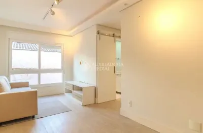 Apartamento com 2 quartos à venda na rua liberdade, 183, rio branco, porto alegre, 66 m2 por r$ 700.000