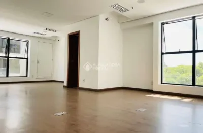 Sala comercial à venda na avenida praia de belas, 2174, praia de belas, porto alegre, 48 m2 por r$ 400.000