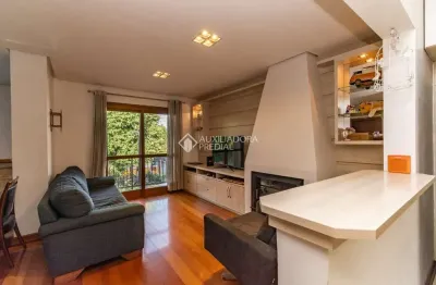 Casa com 4 quartos à venda na beco circular, 722, vila jardim, porto alegre, 287 m2 por r$ 700.000