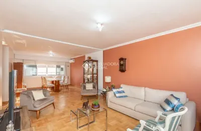 Apartamento com 4 quartos à venda na rua riveira, 225, petrópolis, porto alegre, 144 m2 por r$ 807.000