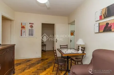 Apartamento com 2 quartos à venda na rua félix da cunha, 629, floresta, porto alegre, 62 m2 por r$ 298.000