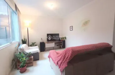 Apartamento com 2 quartos à venda na avenida senador salgado filho, 360, centro histórico, porto alegre, 53 m2 por r$ 285.000