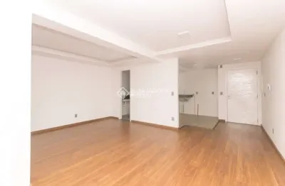 Apartamento com 1 quarto à venda na avenida independência, 1053, independência, porto alegre, 47 m2 por r$ 670.000