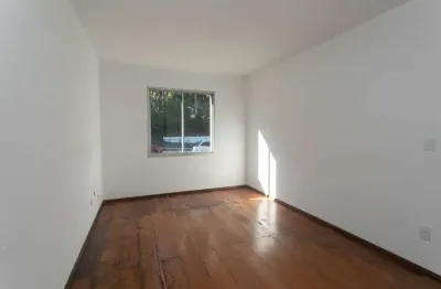 Apartamento com 2 quartos à venda na beco antônio carvalho, 2600, jardim carvalho, porto alegre, 59 m2 por r$ 180.000