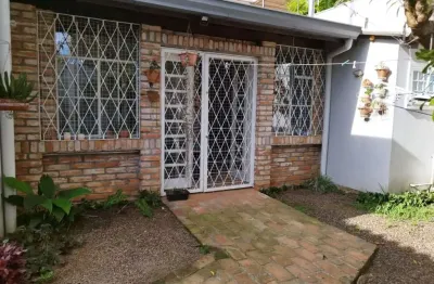 Casa com 3 quartos à venda na acesso das araucárias, 120, santa tereza, porto alegre, 163 m2 por r$ 560.000