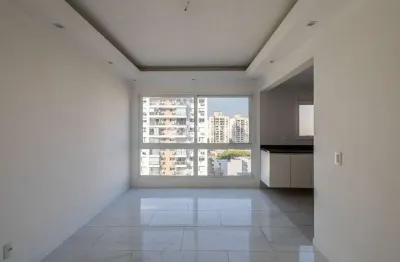 Apartamento com 2 quartos à venda na rua bezerra de menezes, 624, passo da areia, porto alegre, 70 m2 por r$ 599.900