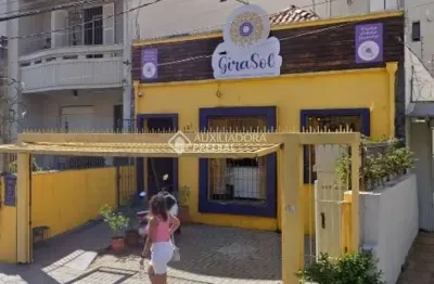 Casa com 3 quartos à venda na avenida venâncio aires, 757, farroupilha, porto alegre, 99 m2 por r$ 699.000