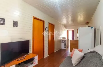 Casa com 2 quartos à venda na praça frederico westphalen, 75, cavalhada, porto alegre, 50 m2 por r$ 350.000