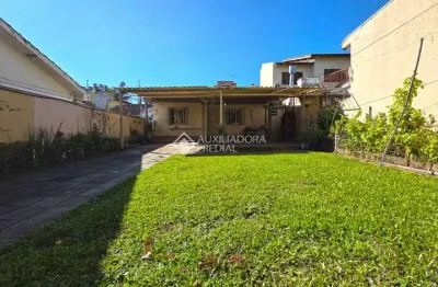 Casa comercial à venda na rua juruá, 687, jardim são pedro, porto alegre, 170 m2 por r$ 318.000