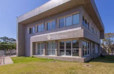 Casa com 3 quartos à venda na rua carajá, 051, vila assunção, porto alegre, 431 m2 por r$ 1.700.000
