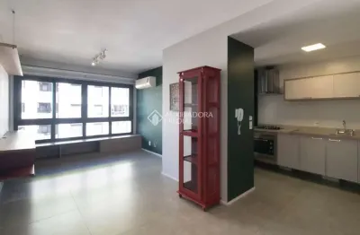 Apartamento com 2 quartos à venda na rua marechal hermes, 613, camaquã, porto alegre, 65 m2 por r$ 590.000