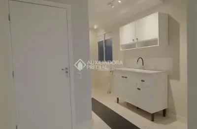 Apartamento com 2 quartos à venda na rua sabino pereira nunes, 932, restinga, porto alegre, 40 m2 por r$ 140.000