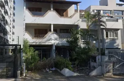 Casa com 4 quartos à venda na rua marcílio dias, 1021, menino deus, porto alegre, 653 m2 por r$ 958.000