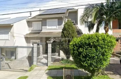 Casa com 3 quartos à venda na rua doutor pitrez, 586, ipanema, porto alegre, 322 m2 por r$ 893.000