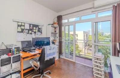 Apartamento com 3 quartos à venda na rua ramiro barcelos, 2391, rio branco, porto alegre, 107 m2 por r$ 580.000