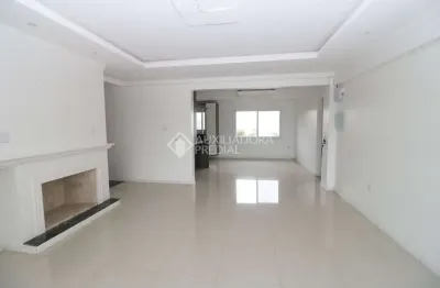 Casa em condomínio fechado com 3 quartos à venda na avenida orleaes, 75, guarujá, porto alegre, 350 m2 por r$ 890.000