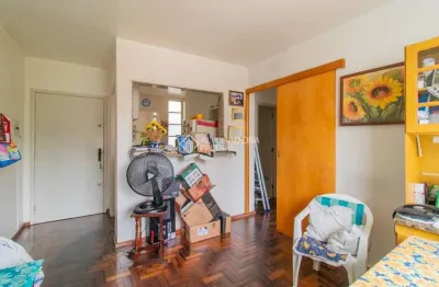 Apartamento com 2 quartos à venda na rua gonçalves dias, 476, menino deus, porto alegre, 51 m2 por r$ 230.000