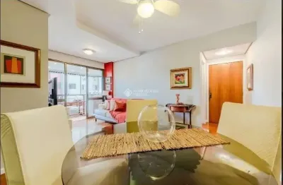 Apartamento com 3 quartos à venda na rua costa, 361, menino deus, porto alegre, 105 m2 por r$ 890.000