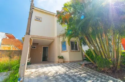 Casa em condomínio fechado com 3 quartos à venda na rua osório mendes ouriques, 332, guarujá, porto alegre, 161 m2 por r$ 340.000