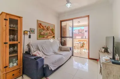 Apartamento com 3 quartos à venda na rua saldanha marinho, 199, menino deus, porto alegre, 82 m2 por r$ 620.000