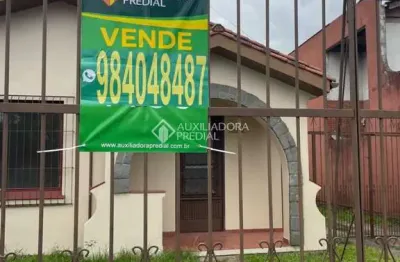 Casa com 2 quartos à venda na avenida dos gaúchos, 540, sarandi, porto alegre, 69 m2 por r$ 430.000