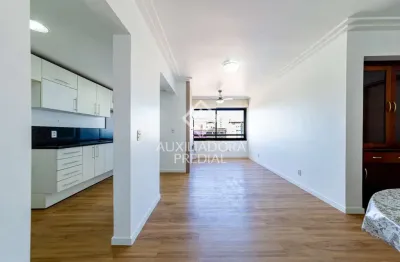Apartamento com 3 quartos à venda na avenida padre cacique, 470, praia de belas, porto alegre, 86 m2 por r$ 760.000