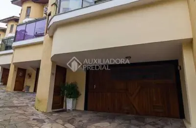 Casa em condomínio fechado com 3 quartos à venda na rua joão mendes ouriques, 618, jardim isabel, porto alegre, 240 m2 por r$ 980.000