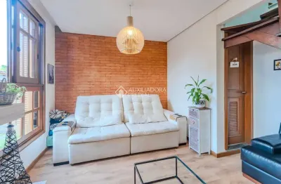 Casa em condomínio fechado com 3 quartos à venda na avenida jacuí, 774, cristal, porto alegre, 128 m2 por r$ 654.000