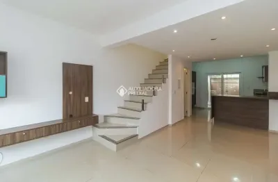 Casa com 2 quartos à venda na rua doutor cláudio walter ferreira da silva, 74, guarujá, porto alegre, 137 m2 por r$ 410.000