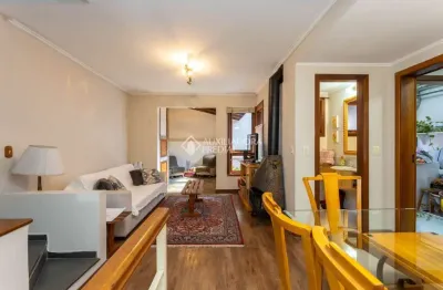 Casa em condomínio fechado com 3 quartos à venda na avenida coronel lucas de oliveira, 1548, petrópolis, porto alegre, 149 m2 por r$ 779.000