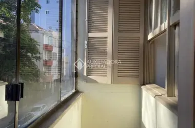 Apartamento com 2 quartos à venda na rua sarmento leite, 1052, centro histórico, porto alegre, 69 m2 por r$ 290.000