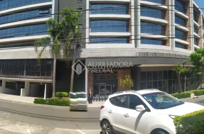 Sala comercial à venda na rua doutor armando barbedo, 425, tristeza, porto alegre, 32 m2 por r$ 397.000