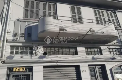 Prédio à venda na avenida benjamin constant, 727, são joão, porto alegre, 600 m2 por r$ 1.280.000