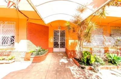 Apartamento com 2 quartos à venda na Travessa Miranda e Castro, 21, Santana, Porto Alegre, 61 m2 por R$ 350.000