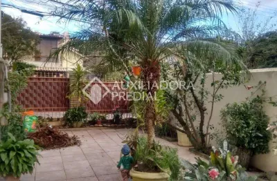 Casa em condomínio fechado com 3 quartos à venda na rua padre joão batista reus, 1040, vila conceição, porto alegre, 257 m2 por r$ 785.000