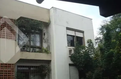 Apartamento com 2 quartos à venda na avenida silva paes, 1767, medianeira, porto alegre, 53 m2 por r$ 300.000