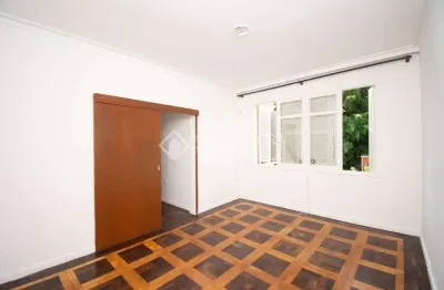 Apartamento com 3 quartos à venda na rua coronel paulino teixeira, 293, rio branco, porto alegre, 105 m2 por r$ 365.000