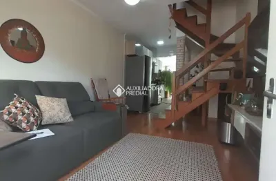Casa em condomínio fechado com 2 quartos à venda na rua ney da gama ahrends, 219, protásio alves, porto alegre, 84 m2 por r$ 315.000