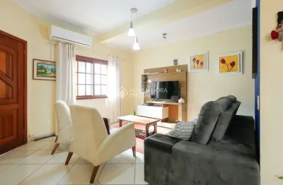 Casa com 3 quartos à venda na avenida josé corrêa da silva, 337, cavalhada, porto alegre, 126 m2 por r$ 650.000