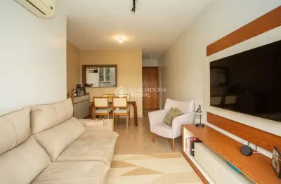 Apartamento com 3 quartos à venda na avenida protásio alves, 7157, petrópolis, porto alegre, 59 m2 por r$ 409.000