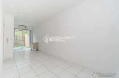 Casa em condomínio fechado com 2 quartos à venda na acesso terra nova, 5701, terra nova, alvorada, 51 m2 por r$ 210.000