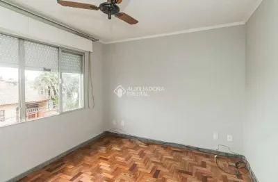 Apartamento com 2 quartos à venda na rua vieira da silva, 110, sarandi, porto alegre, 65 m2 por r$ 280.000