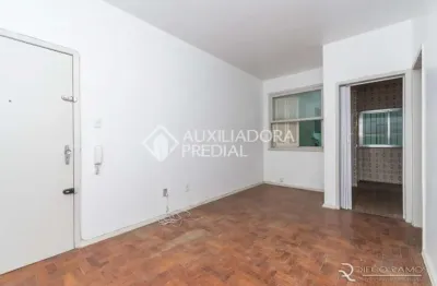 Apartamento com 2 quartos à venda na avenida benjamin constant, 1639, floresta, porto alegre, 57 m2 por r$ 239.000