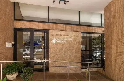 Apartamento com 3 quartos à venda na rua dos andradas, 917, centro histórico, porto alegre, 149 m2 por r$ 549.000