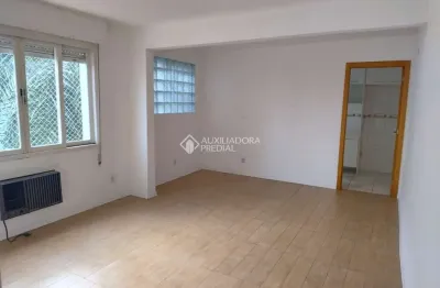 Apartamento com 2 quartos à venda na rua umbú, 85, passo da areia, porto alegre, 70 m2 por r$ 345.000