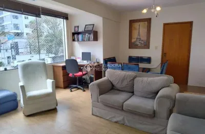 Apartamento com 3 quartos à venda na avenida joão wallig, 101, passo da areia, porto alegre, 100 m2 por r$ 550.000