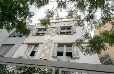 Apartamento com 3 quartos à venda na rua cabral, 365, rio branco, porto alegre, 84 m2 por r$ 332.500